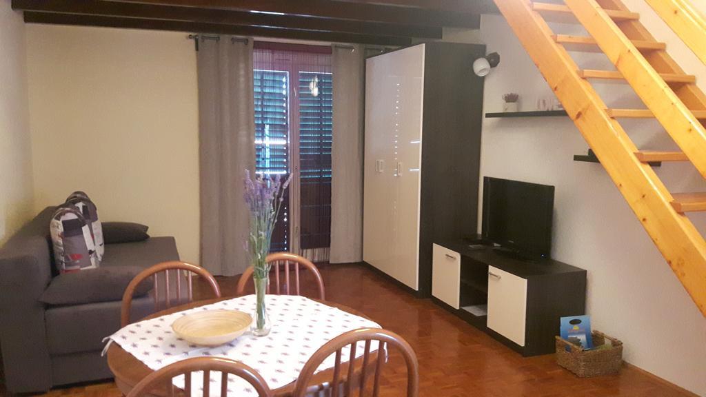 Apartments Davor Biograd Na Moru Buitenkant foto