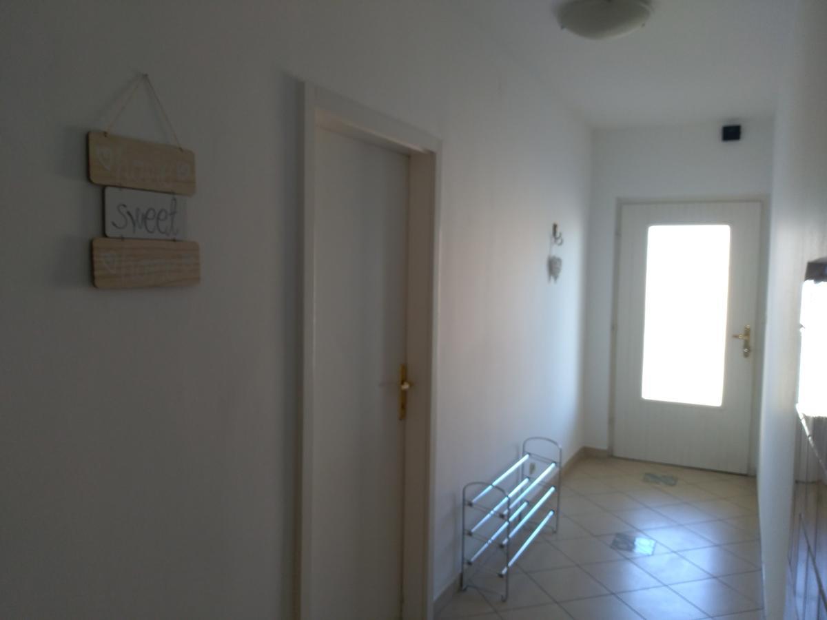 Apartments Davor Biograd Na Moru Buitenkant foto